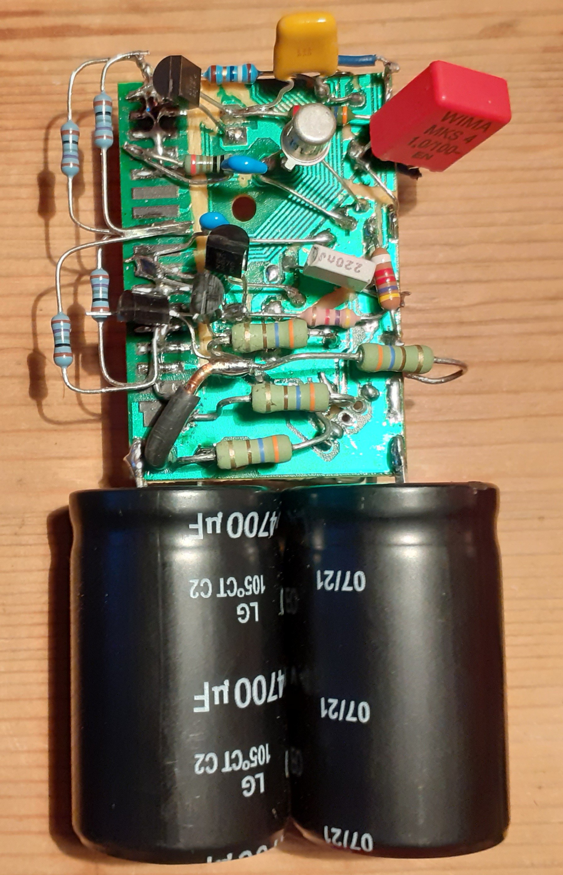 20240906-195102-preamp-circuit-soldered-in-a-pcb-cannibalistic-way.jpg